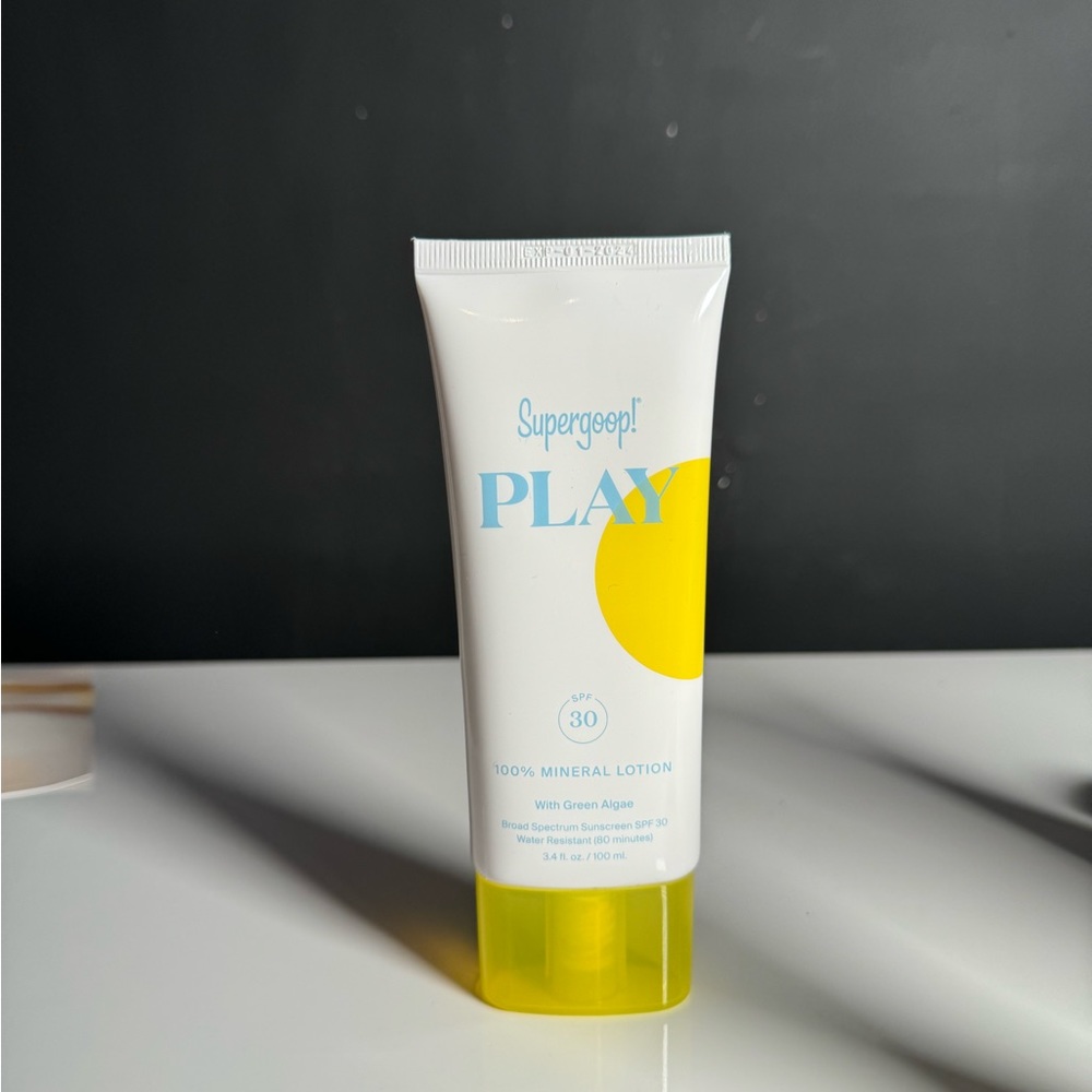 Supergoop!
 PLAY 100% Mineral Lotion SPF 30 with Green Algae
